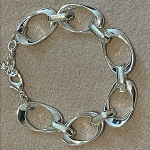 Chain bracelet -silver tone